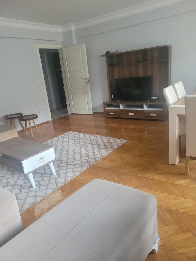 3 Eme Etage Ortakoey No 5 *
