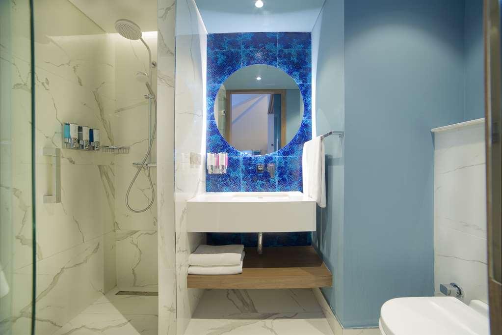 Hotel Hampton By Hilton Old 3*
