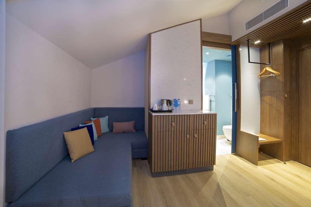 Hampton By Hilton Old 3*