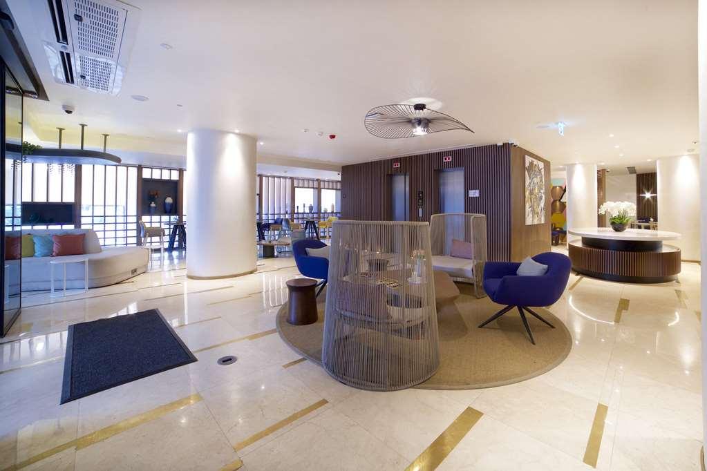 Hotel Hampton By Hilton Old