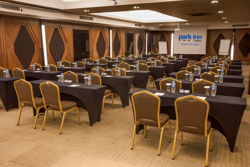 Park By Radisson Kavacik 4*
