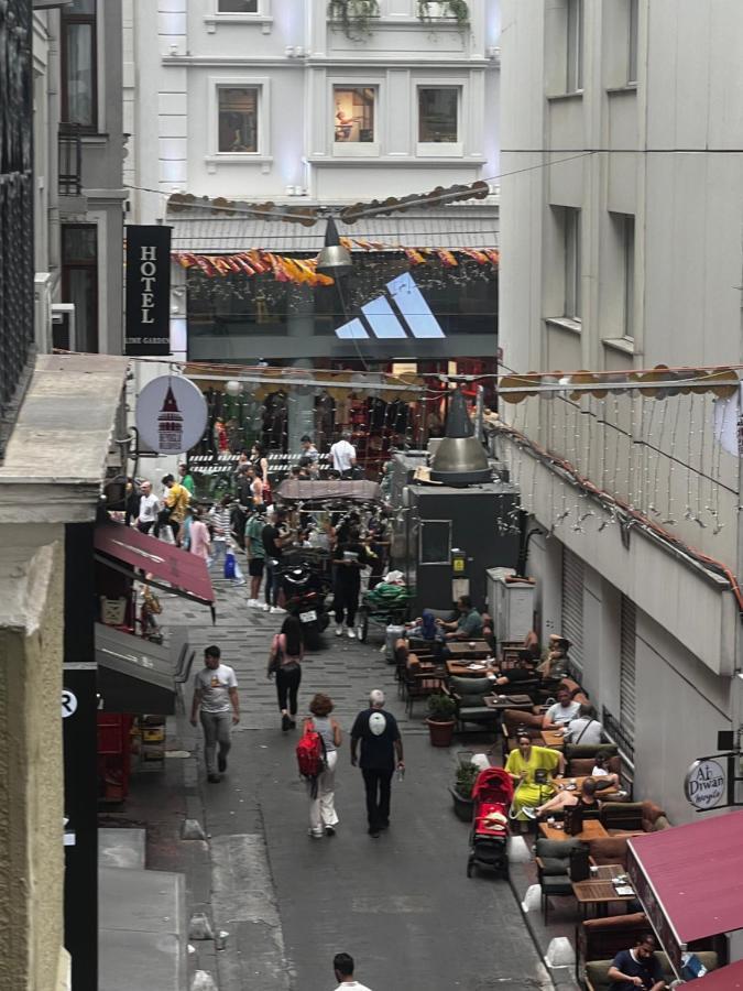 Aparthotel In The Bar Street *
