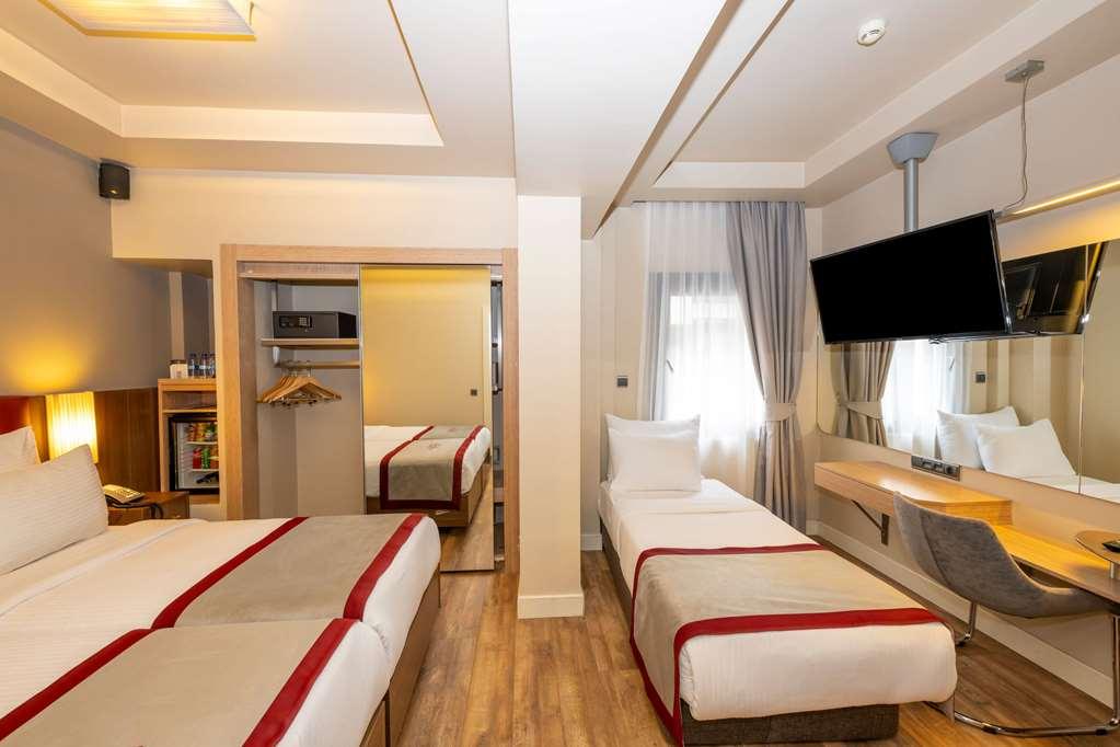 Ramada Pera Hotel *