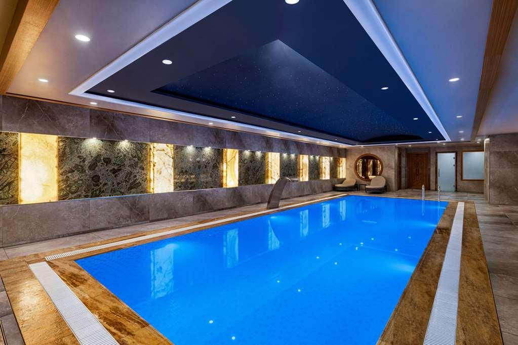 Ramada Pera Hotel