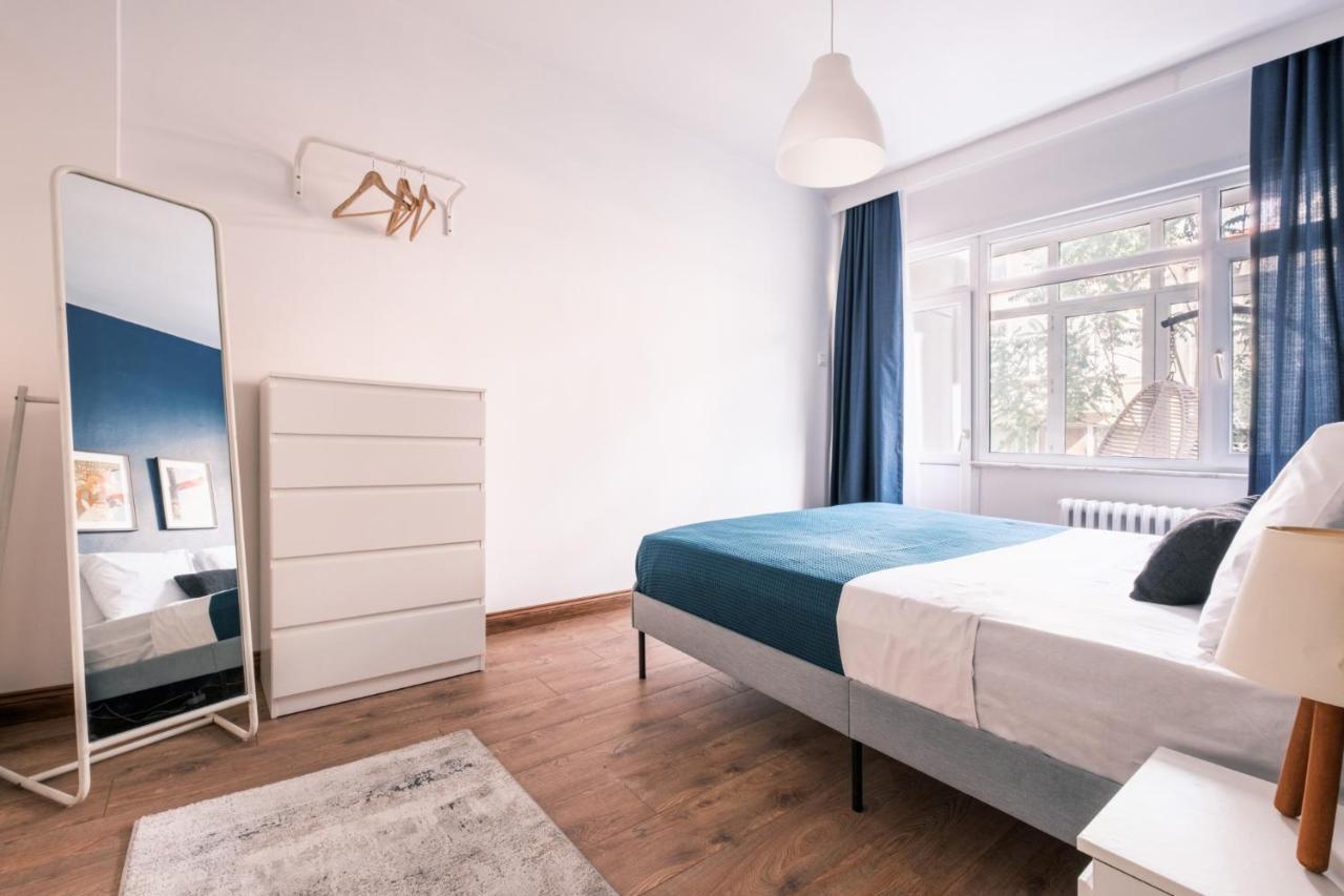 Flat With Closed Balcony 5 Min To Citys Nisantasi