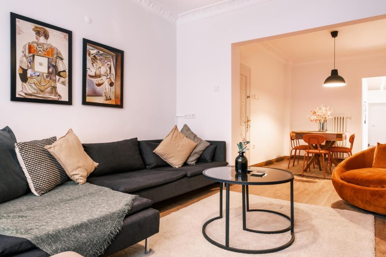 Flat With Closed Balcony 5 Min To Citys Nisantasi * Istambul