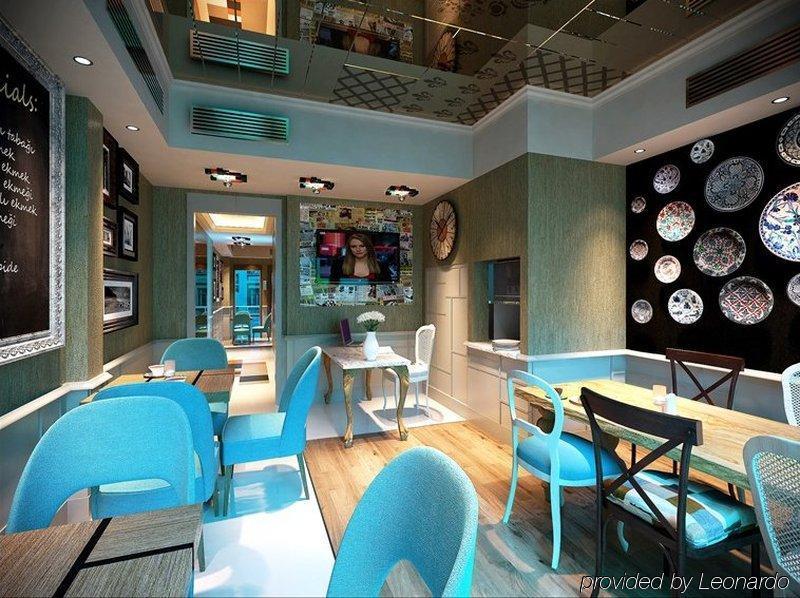 Collage Taksim Otel 3*