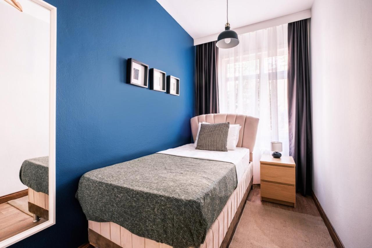 Flat With Closed Balcony 5 Min To Citys Nisantasi Apartamento