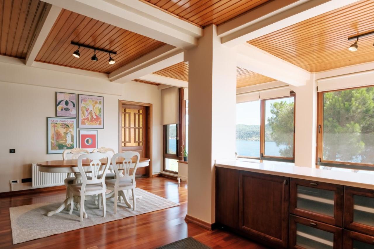 Ferienhaus Bosphorus View House With Garden 5 Min To Coast