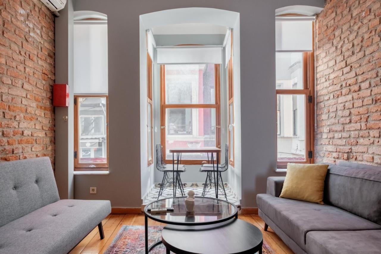 Rustic Stone Flat 5 Min To Taksim Square