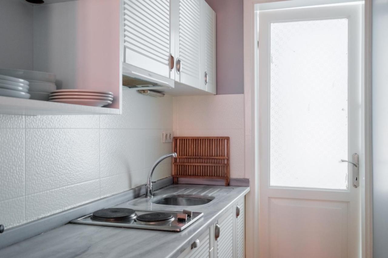 Chic Flat With Balcony 5 Min To Taksim Sq Istanbul