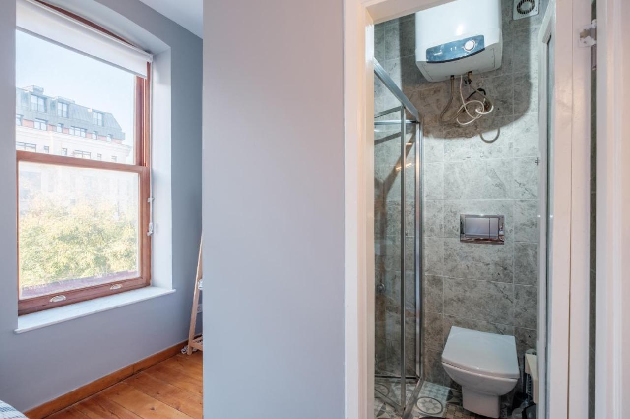 Apartment Chic Flat With Balcony 5 Min To Taksim Sq Istanbul