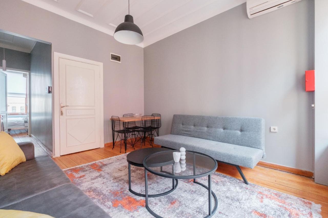 Apartment Chic Flat With Balcony 5 Min To Taksim Sq Istanbul