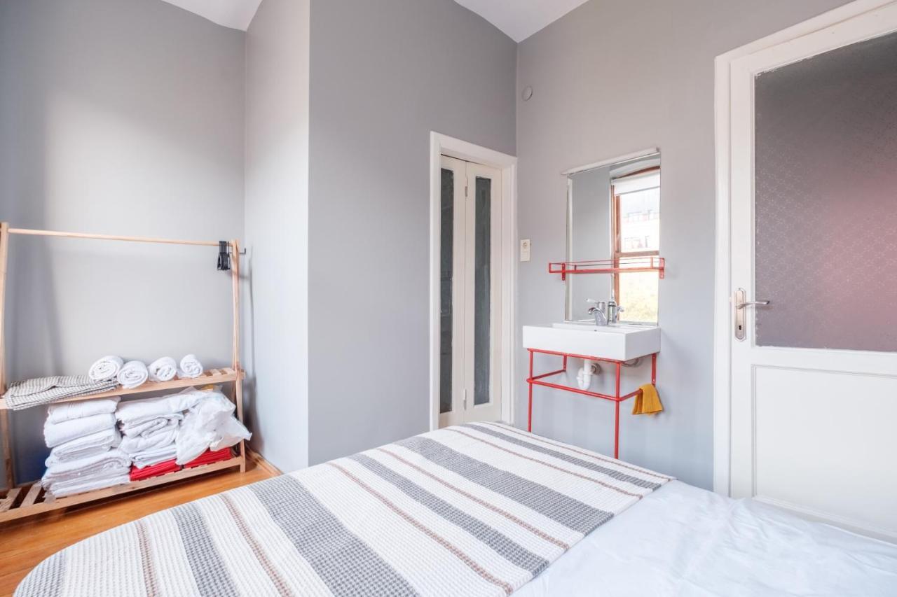 Chic Flat With Balcony 5 Min To Taksim Sq Apartment Istanbul