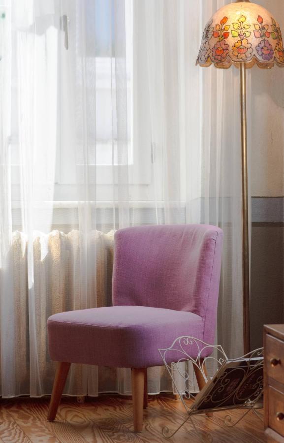Stylish Getaway-explore The Urban Delights Apartment
