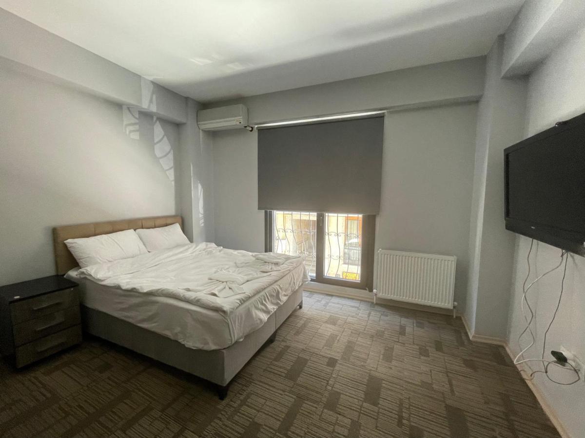 Apartment Icon House *