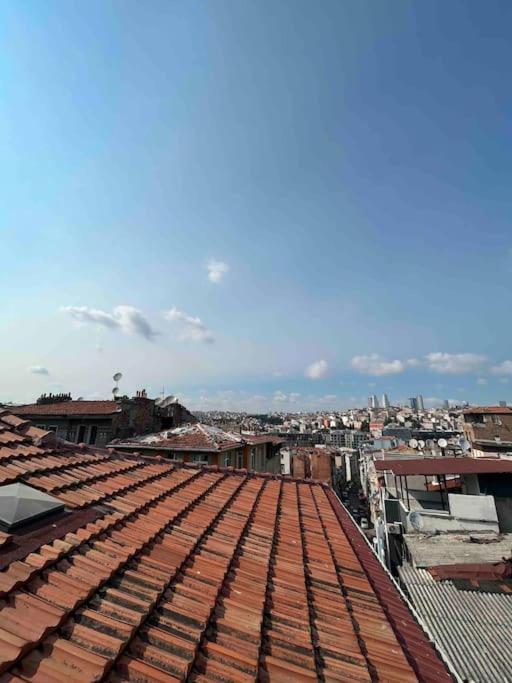 Amuer 5 Istanbul
