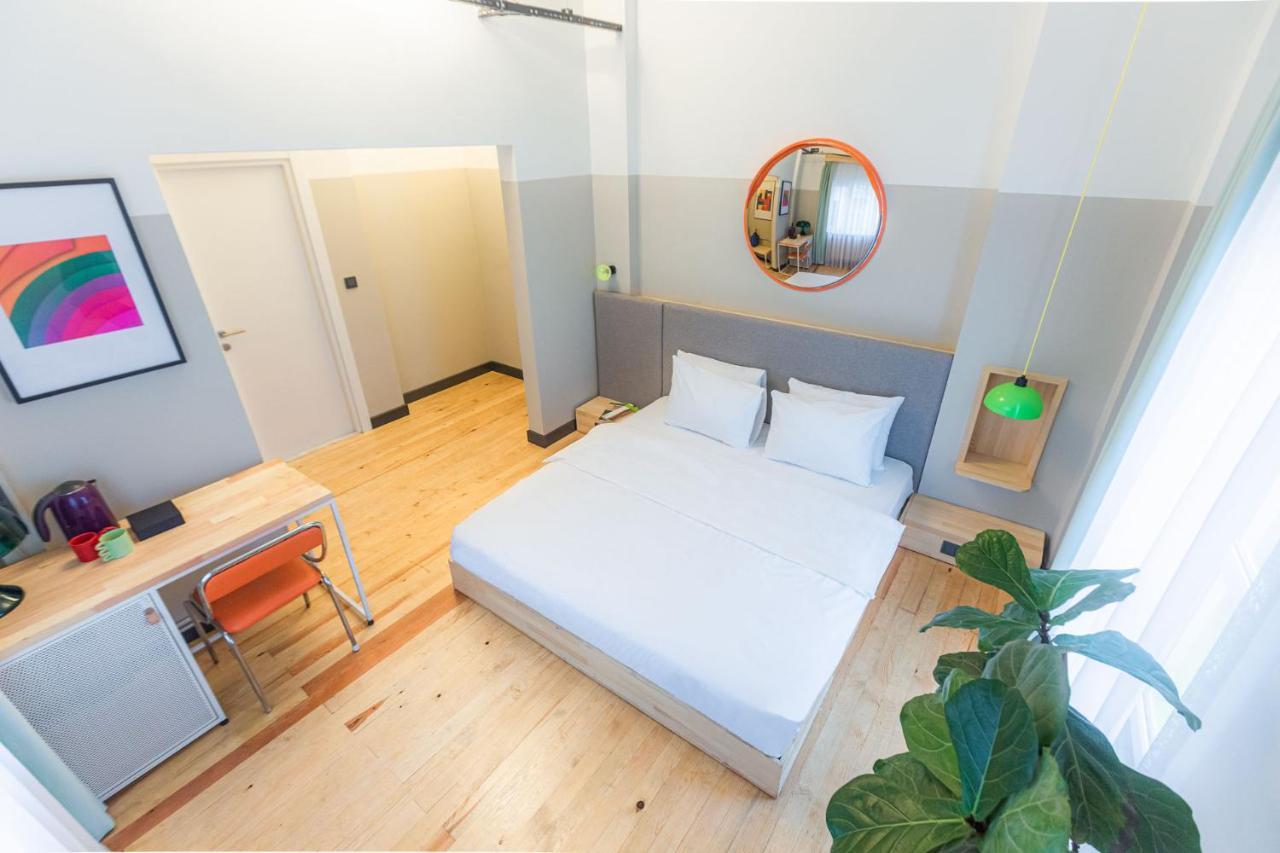 Popstel Hotel *