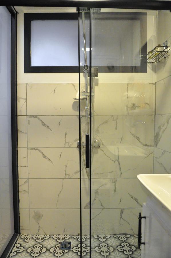 Golden Door Otel