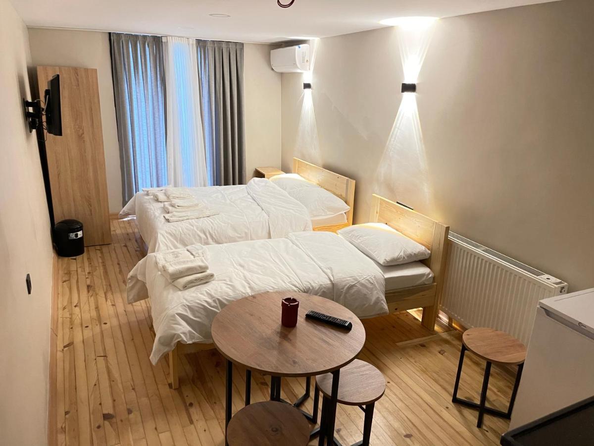 Hotel La Perato *