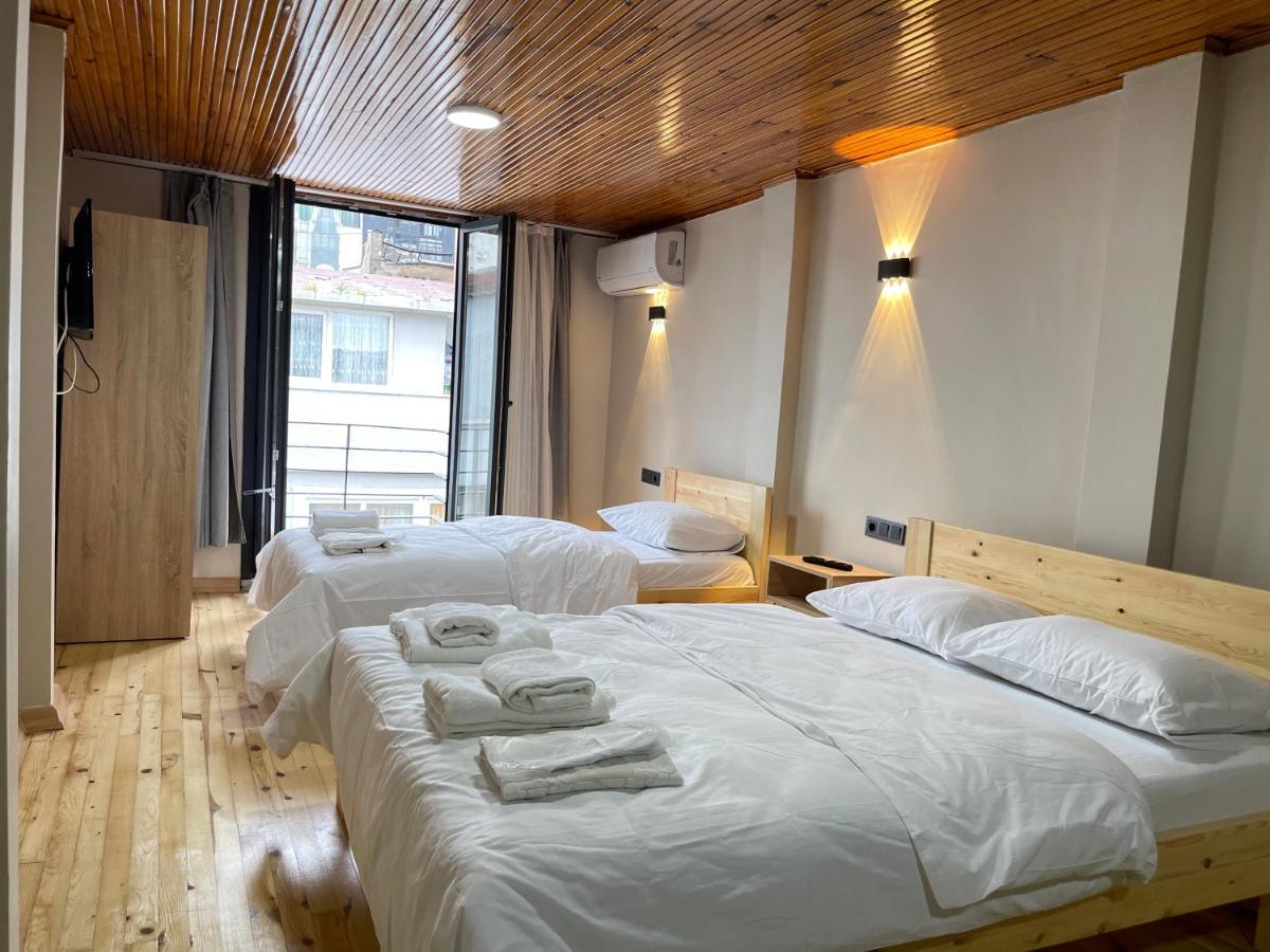 Hotel La Perato *