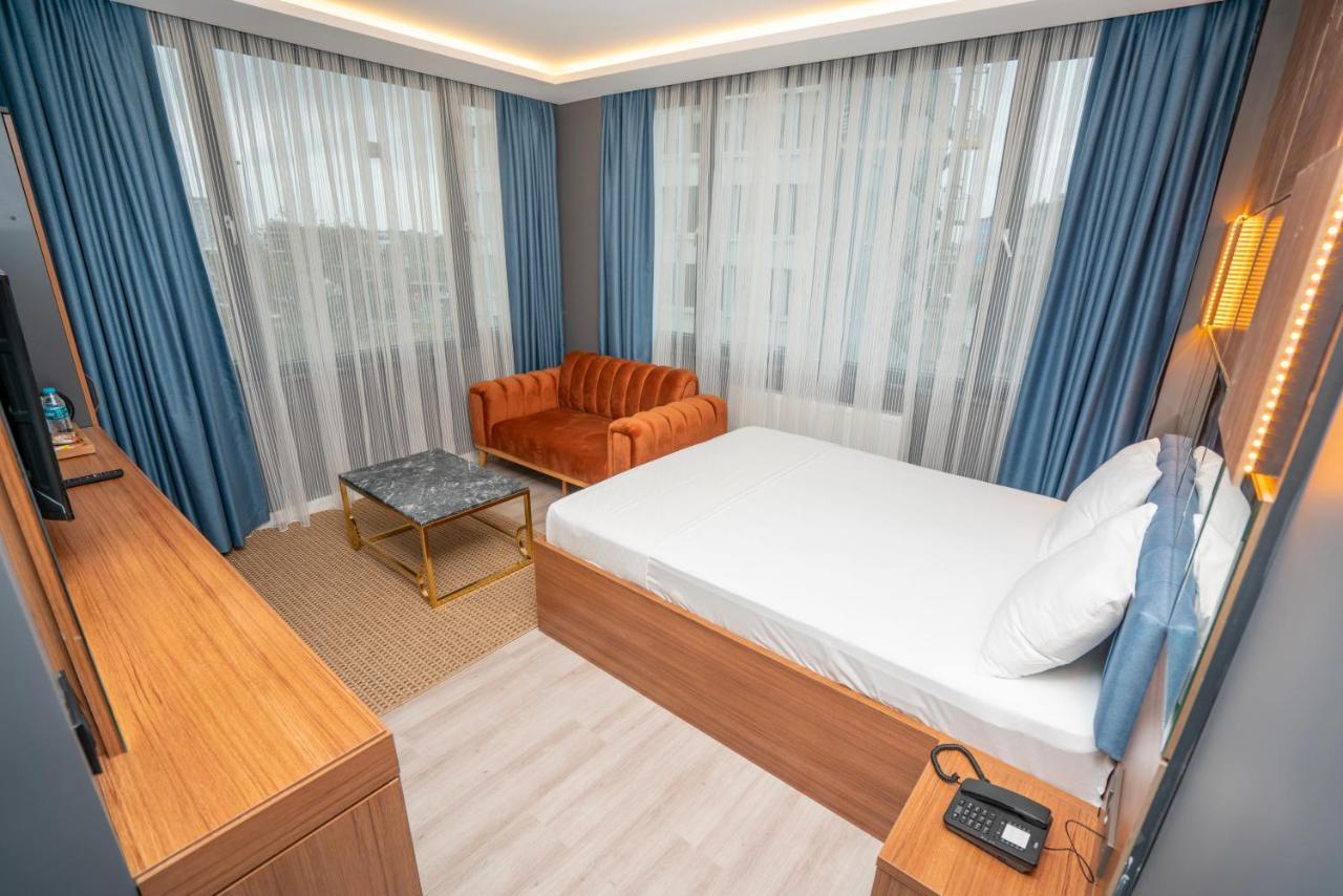 Center Hotel