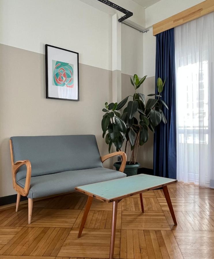 Popstel Hotel