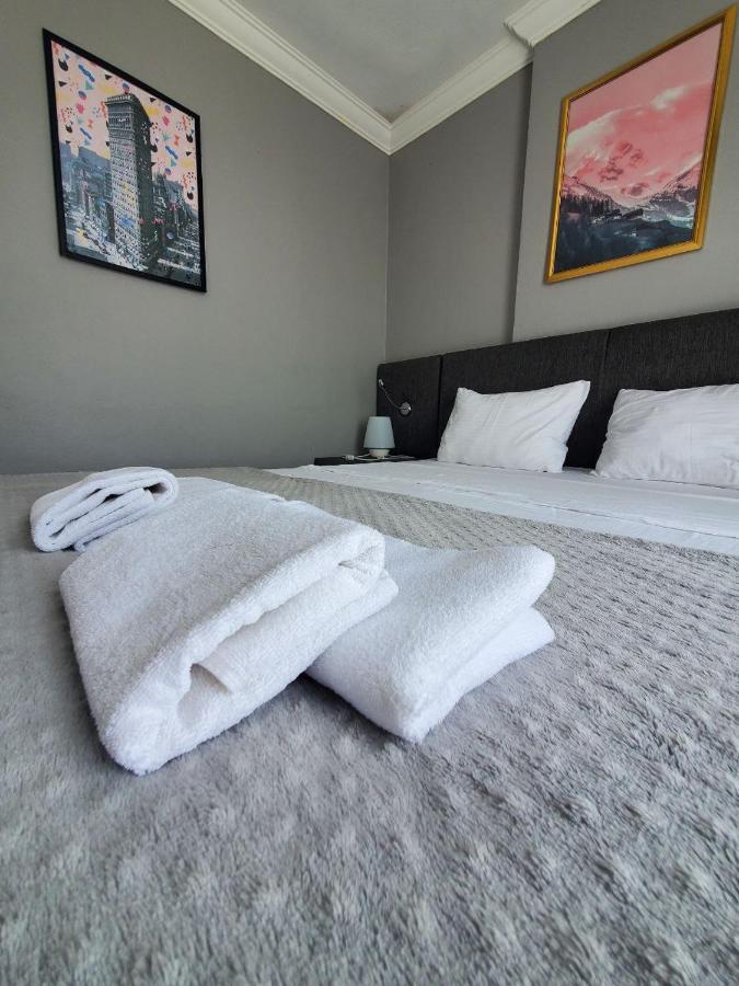 5 Mins To Airport Private Bed & Breakfast Istanbul