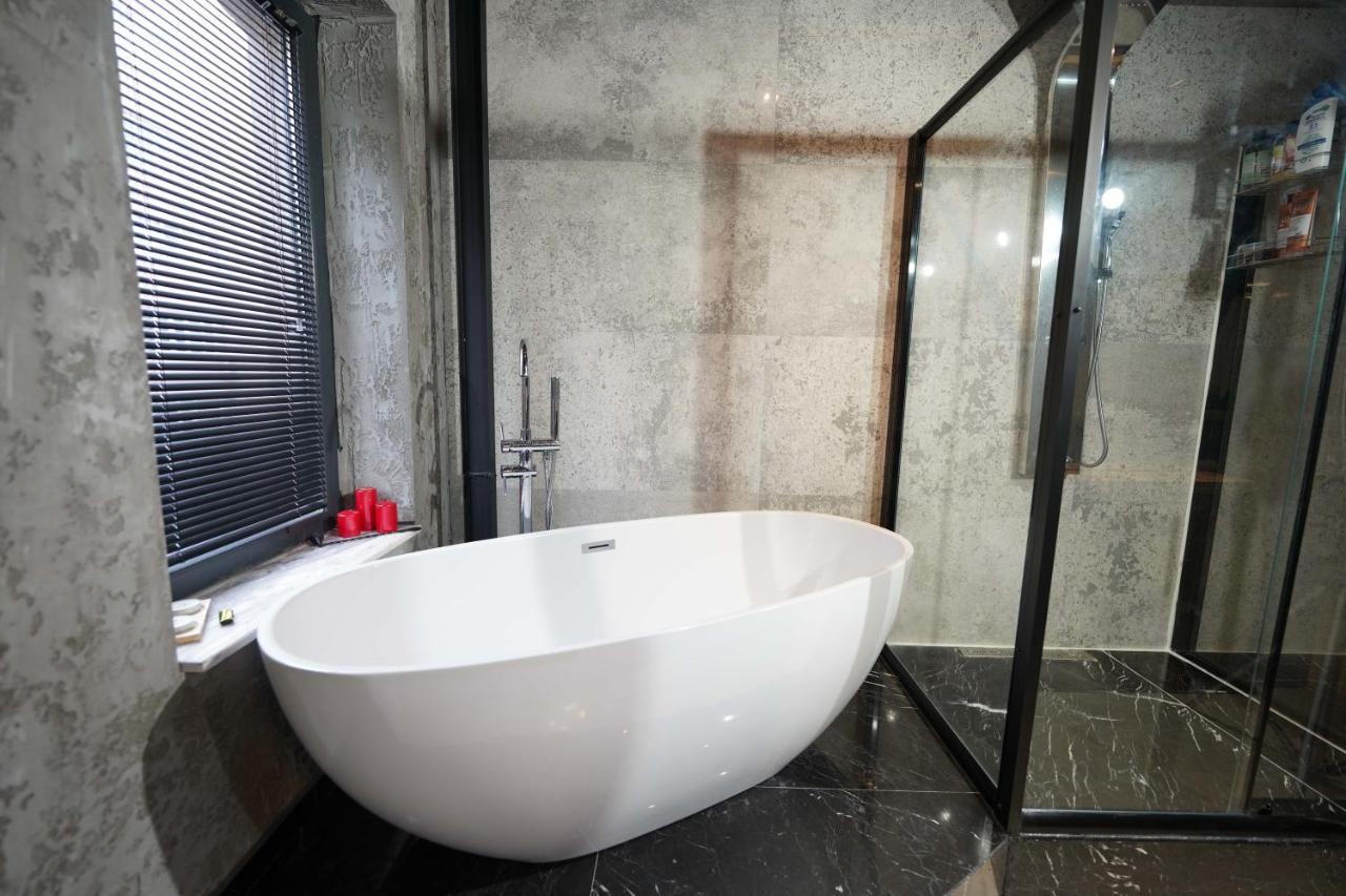 Monev Aparthotel *