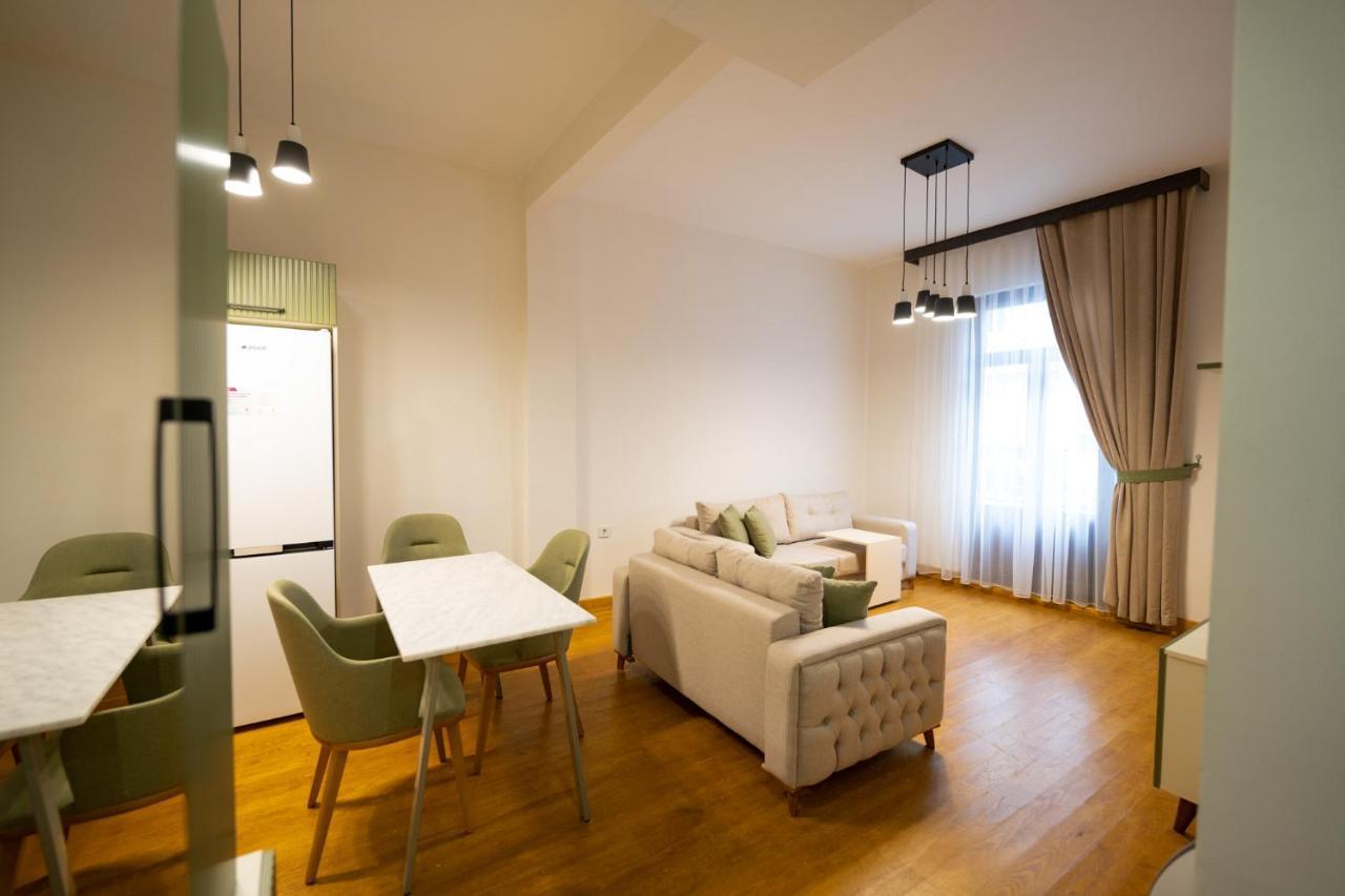 Monev Aparthotel *