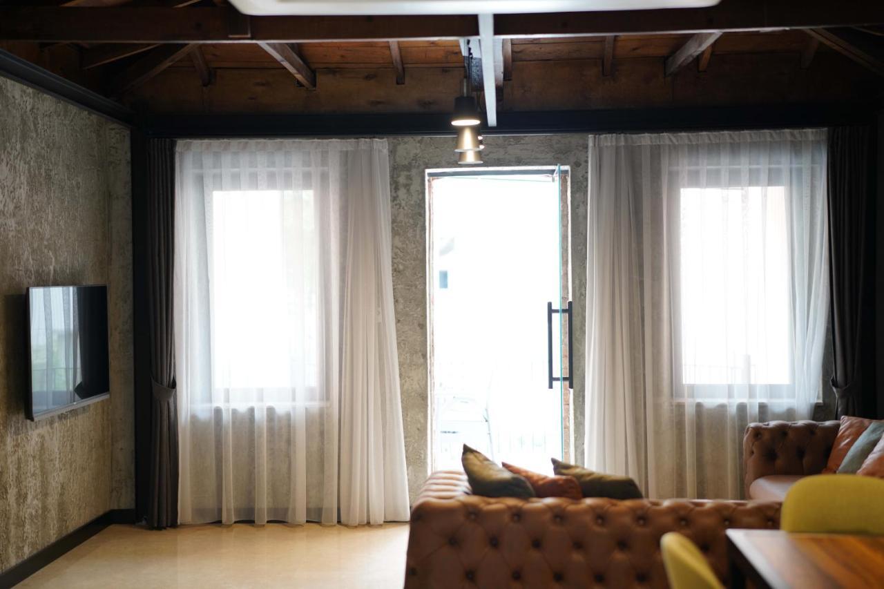 Monev Aparthotel *