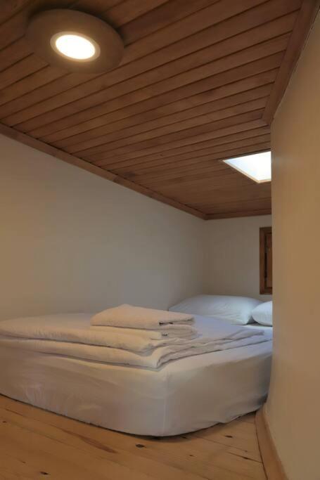 Apartment Waterfront Tiny House Bosphorus With Exceptional Terrace *