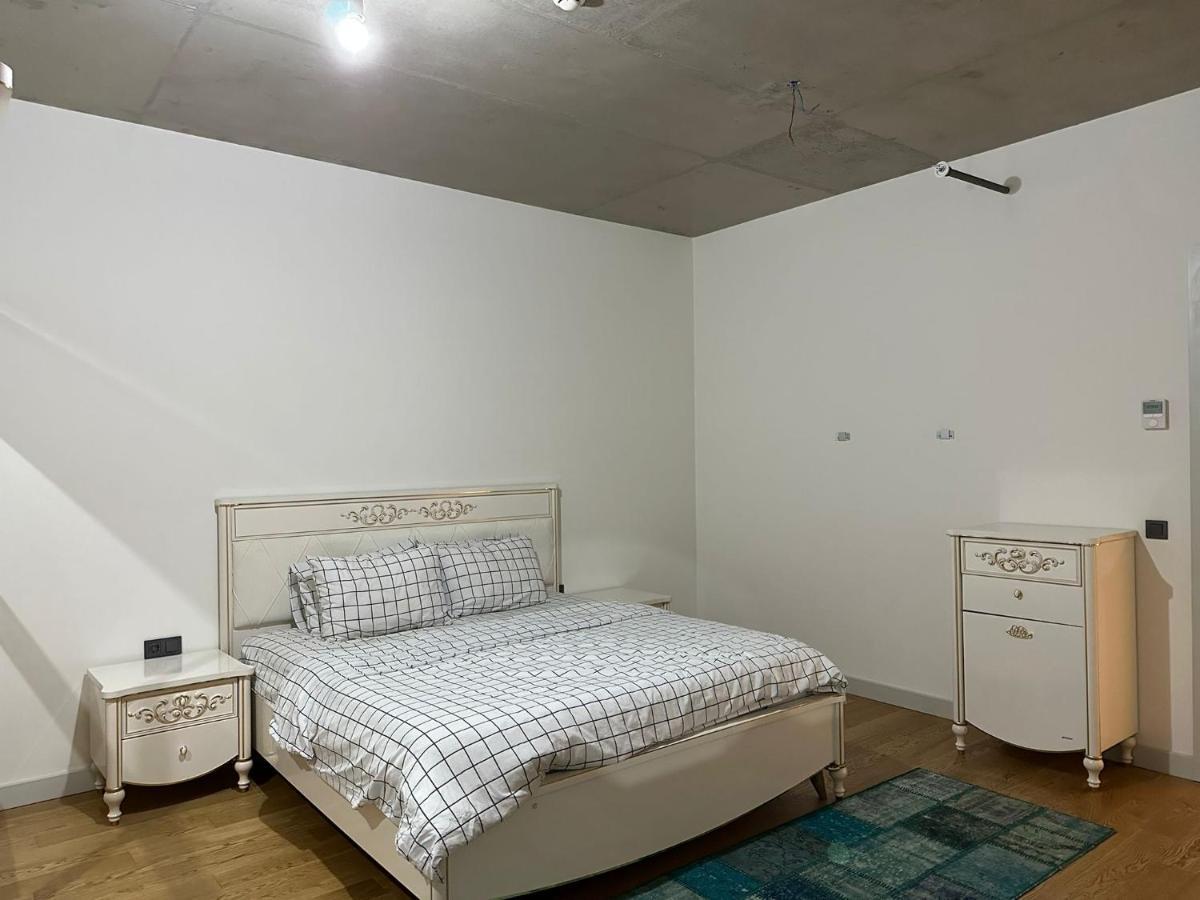 Sinpas Queen 40+ F-16 Apartment *