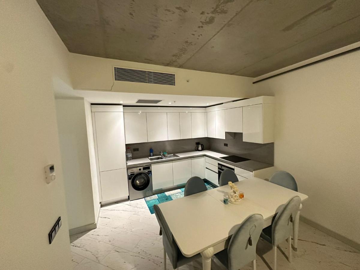 Apartment Sinpas Queen 40+ F-16 *