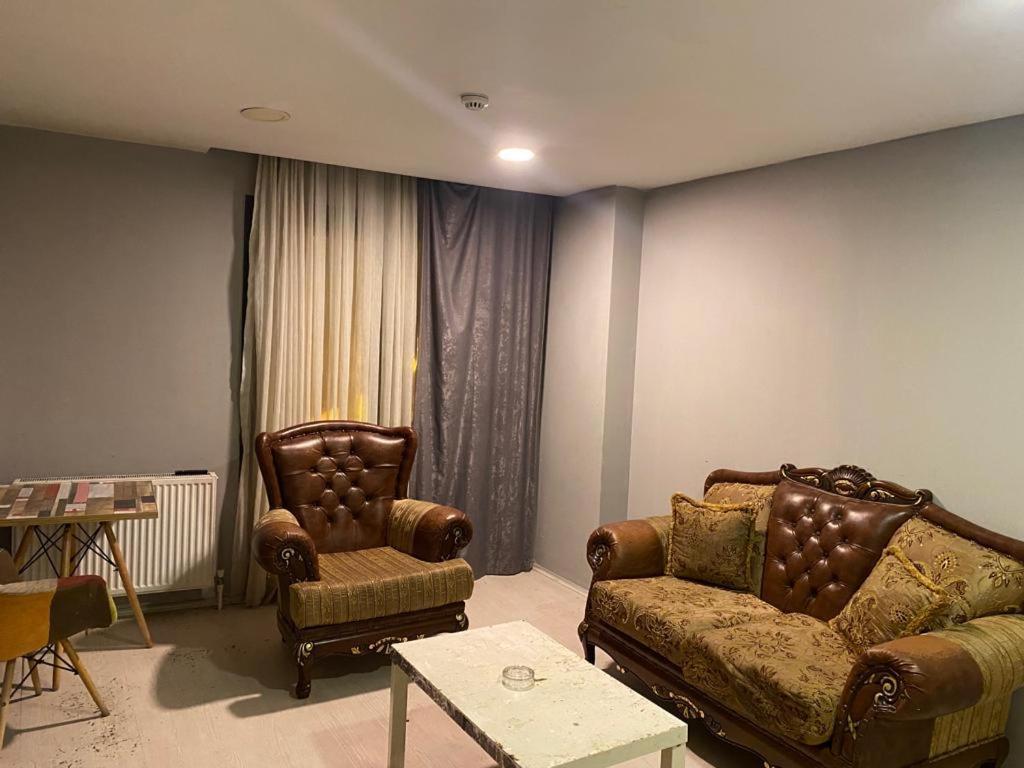 Crux Aparthotel