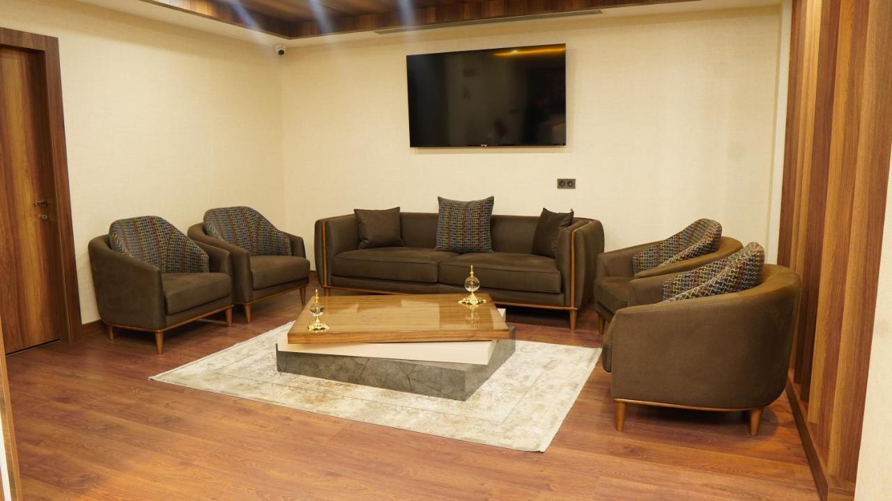 Amber Palace 4*
