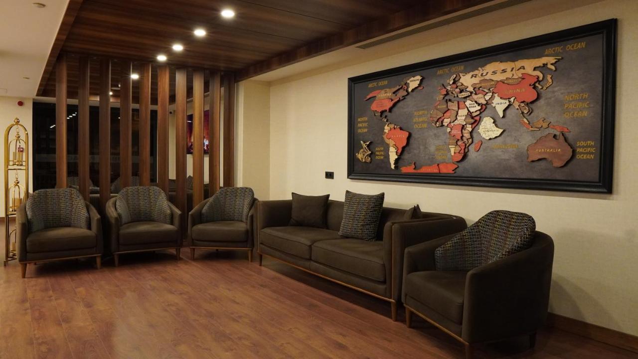 Amber Palace Hotel 4*