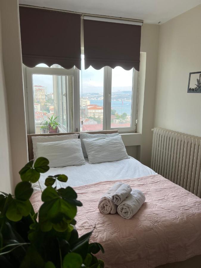 Amazing Bosphorus View, 2 Bedroom New Furnished In Center Apartment