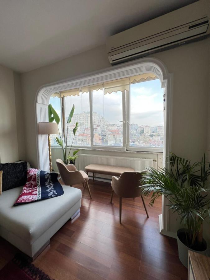 Apartment Amazing Bosphorus View, 2 Bedroom New Furnished In Center