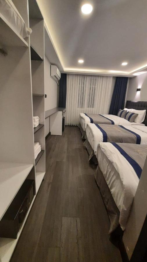 Otel Door *
