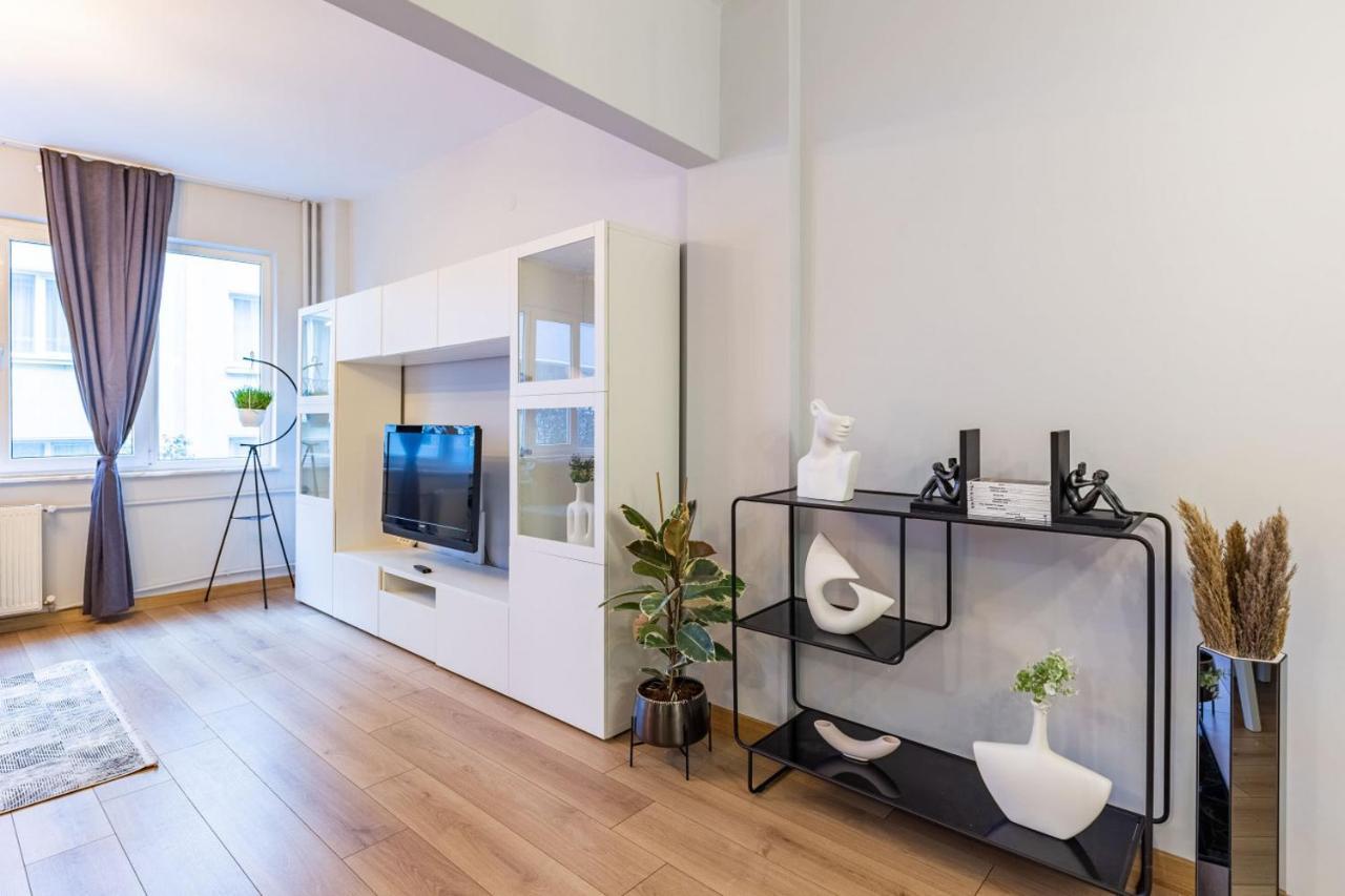Central Flat Near Top Attractions In Nisantasi Apartment