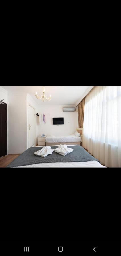 3 Floor Old 3 Apartment Istanbul