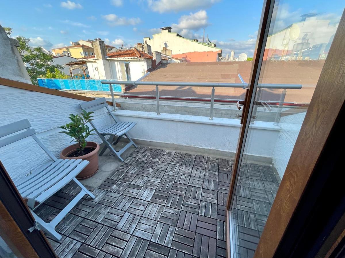 Duplex Rooftop Loft In Center Kadikoy With Amazing Terraces *