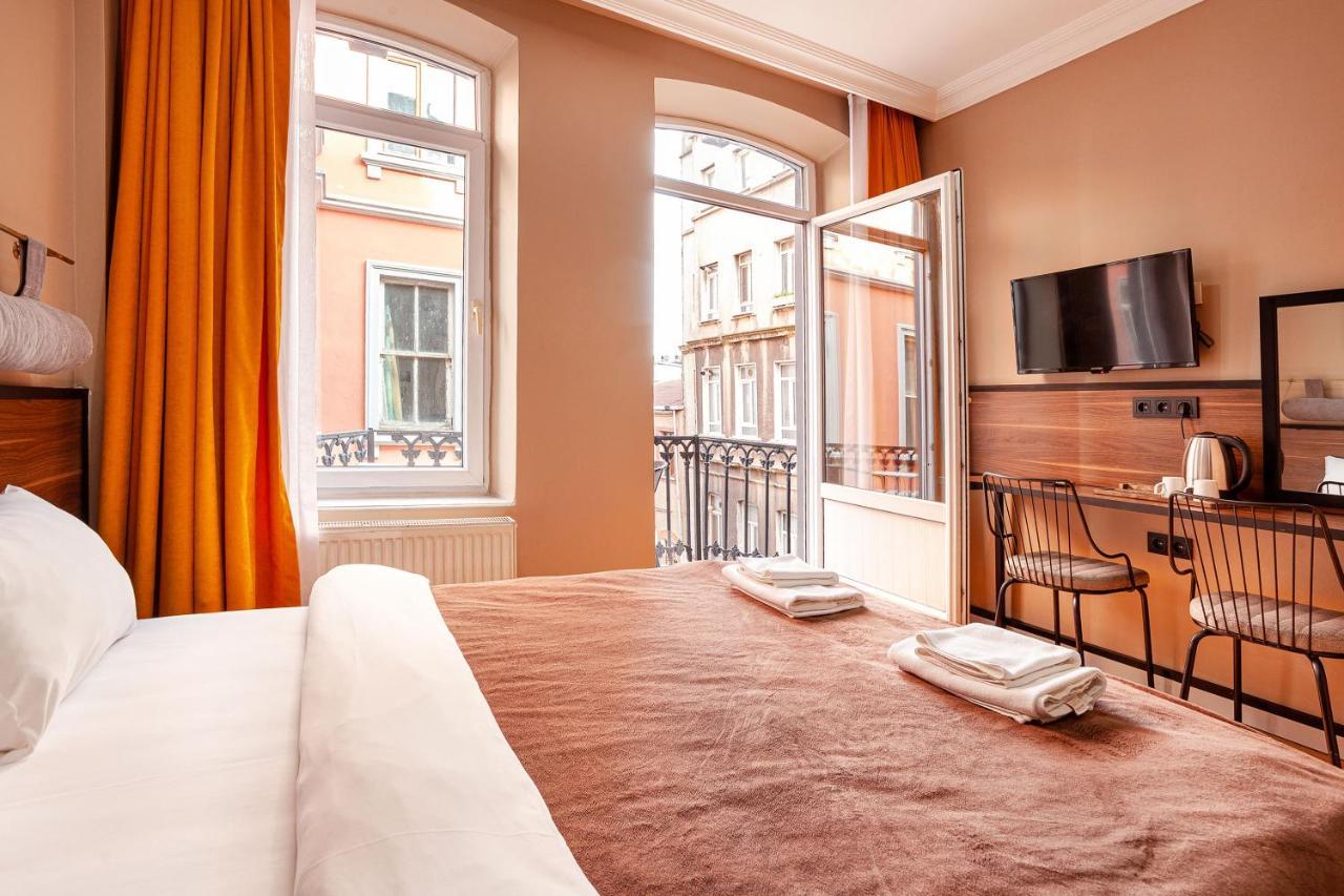 Hotel Aram Kerasi