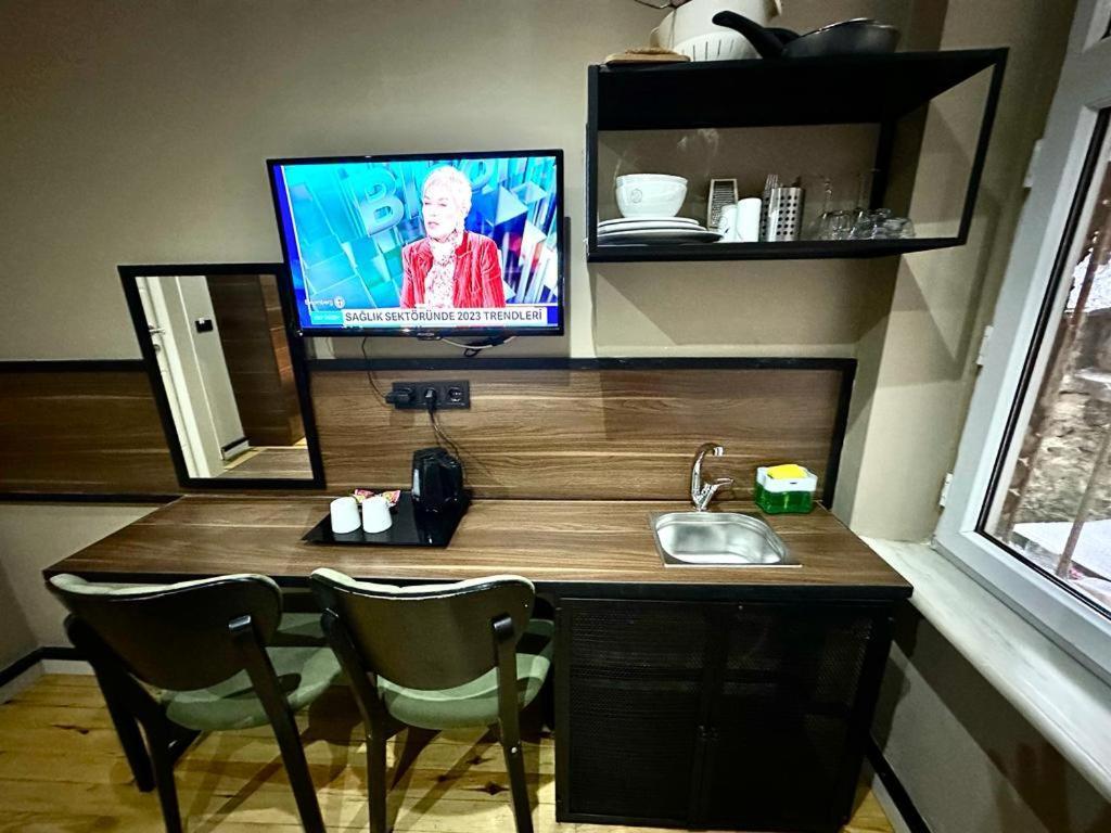 Hotel Aram Kerasi