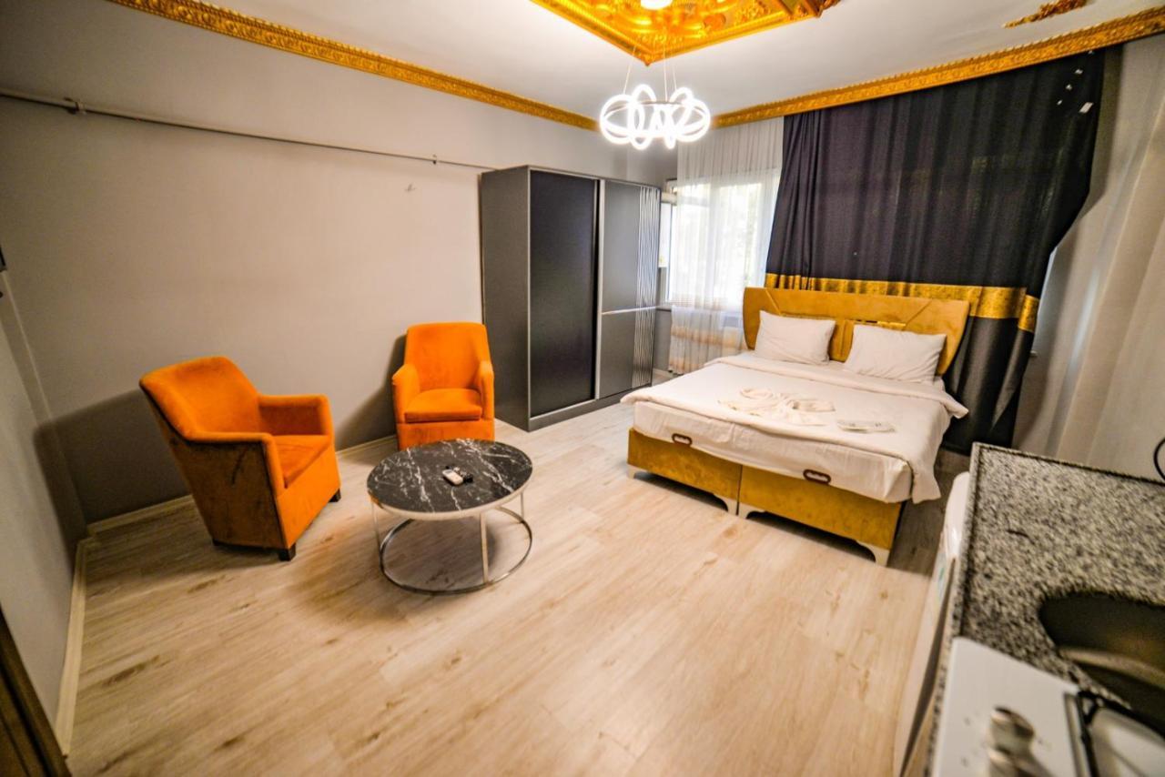 Bed & Breakfast Travel