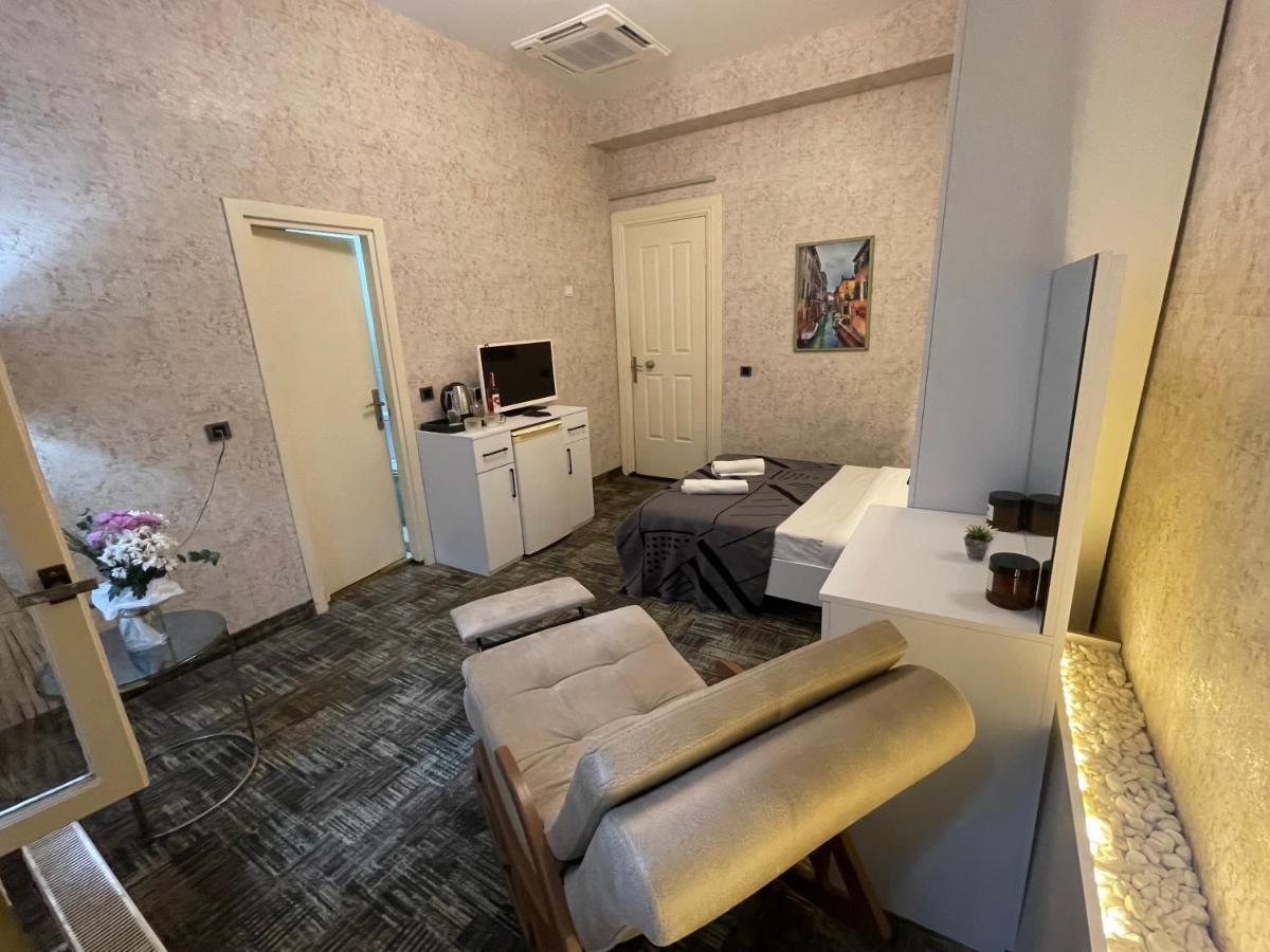 Es Moda Aparthotel