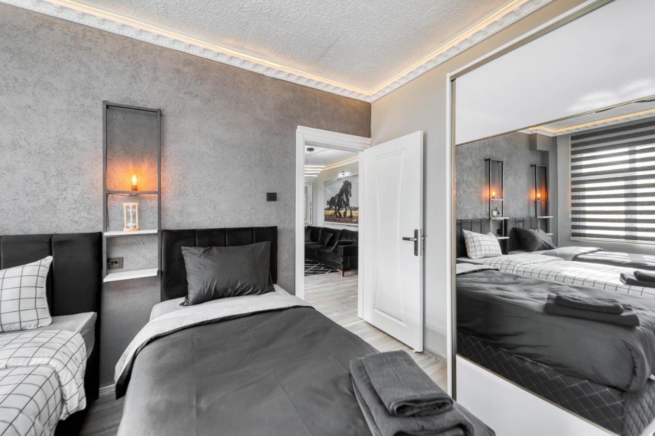 Nil Denis Palace * Istanbul