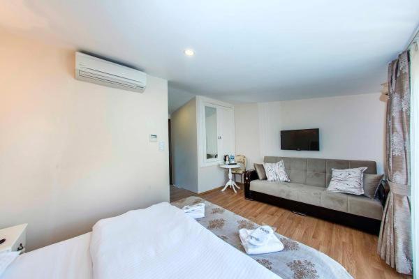 Nacre Aparthotel