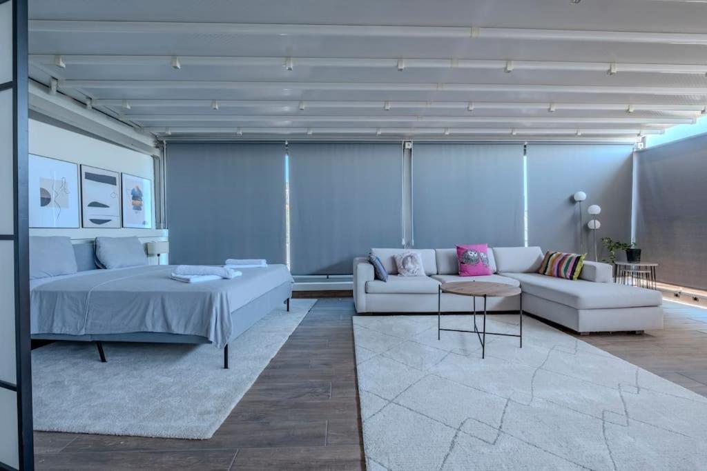 Apartment Penthouse: View & Retractable Roof Istanbul